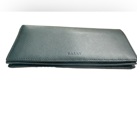 NWOT BALLY Mialiro Black Leather Embossed Wallet - Picture 7 of 13